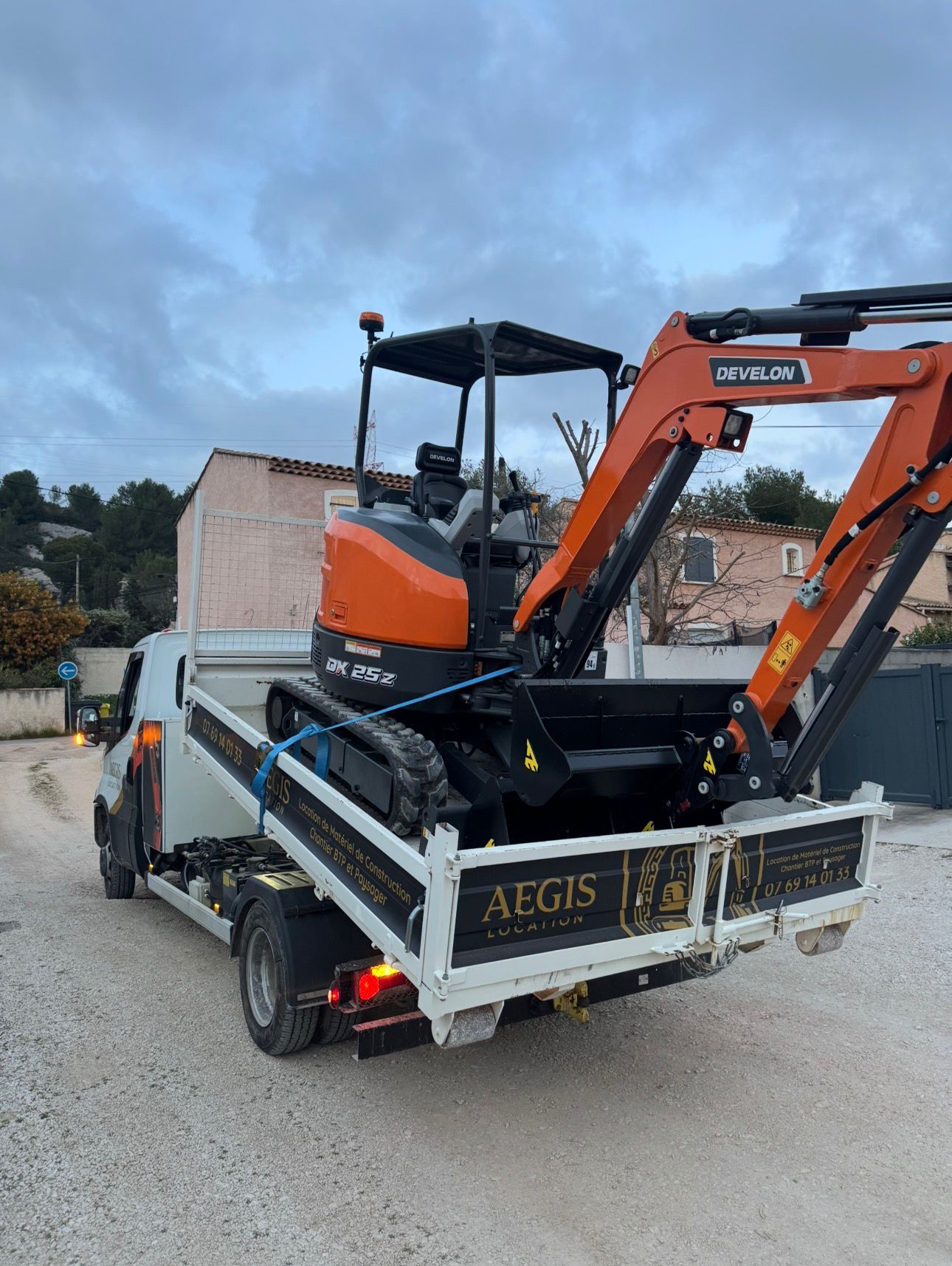 Aegis Location en action sur chantier 11