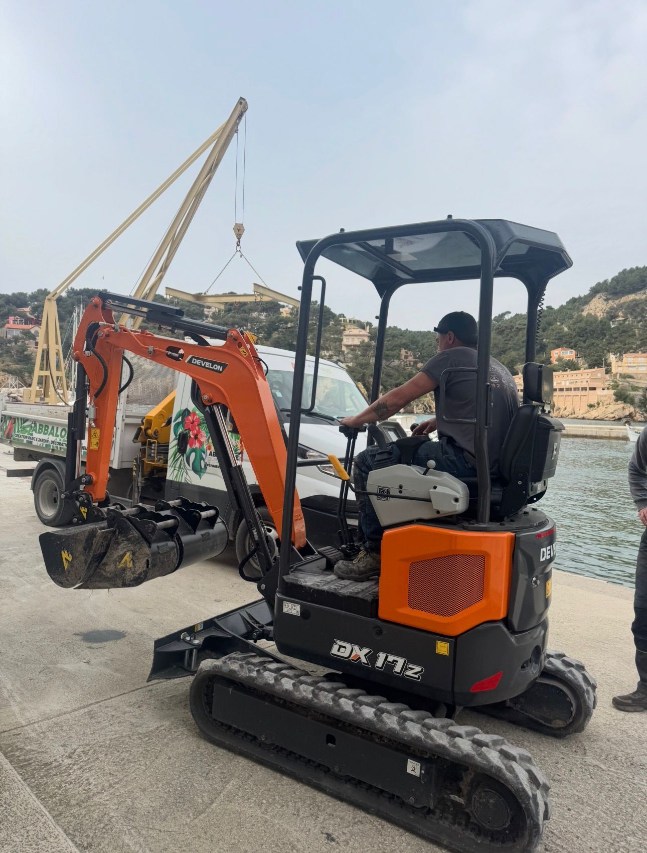 Aegis Location en action sur chantier 14